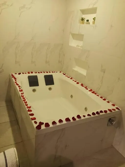 Departamento 1 Habitacion Jacuzzi El Condado Apartment Quito Ecuador